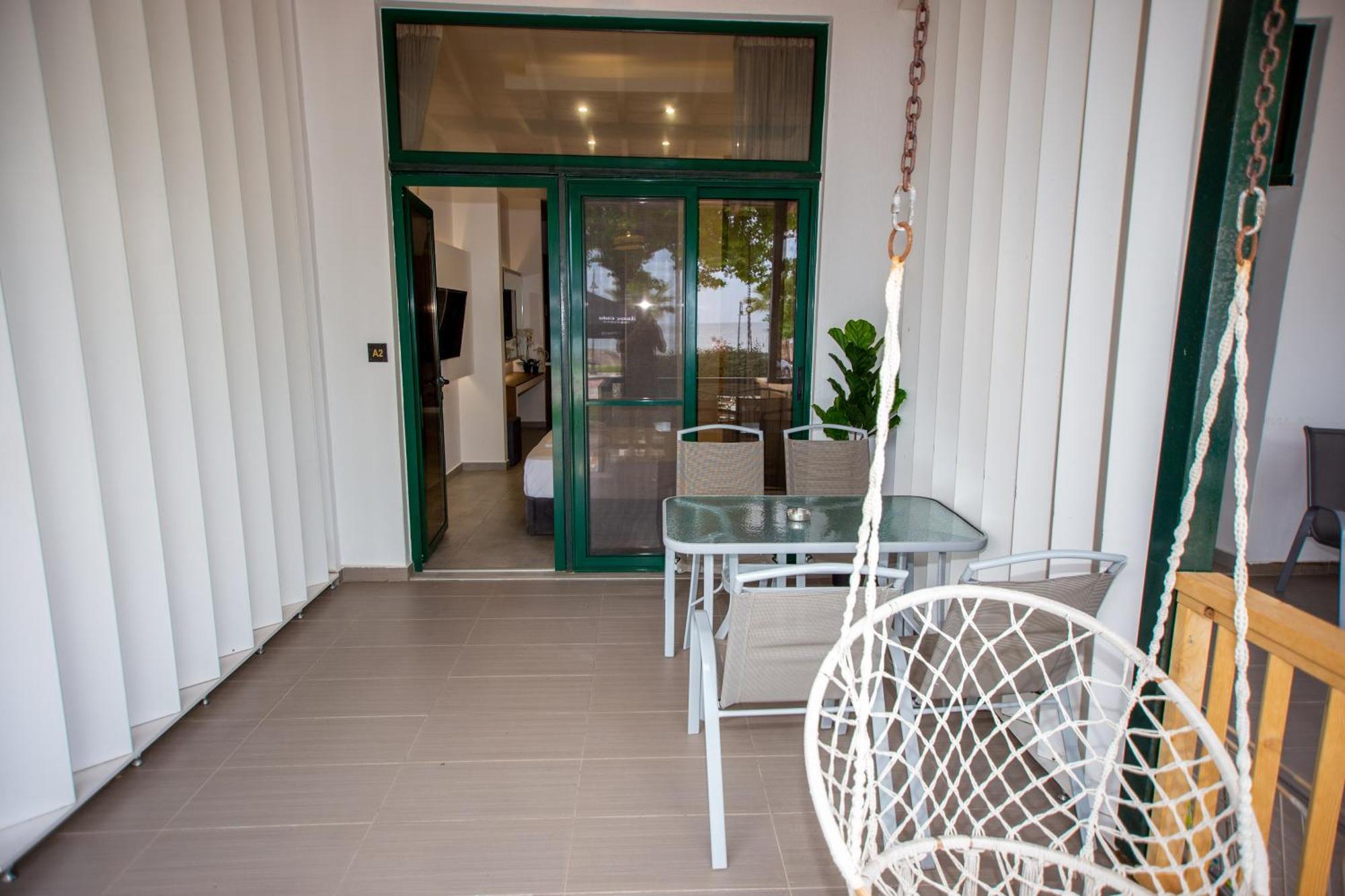 Sophia Seaview Suites & Restaurant Βρασνά Εξωτερικό φωτογραφία