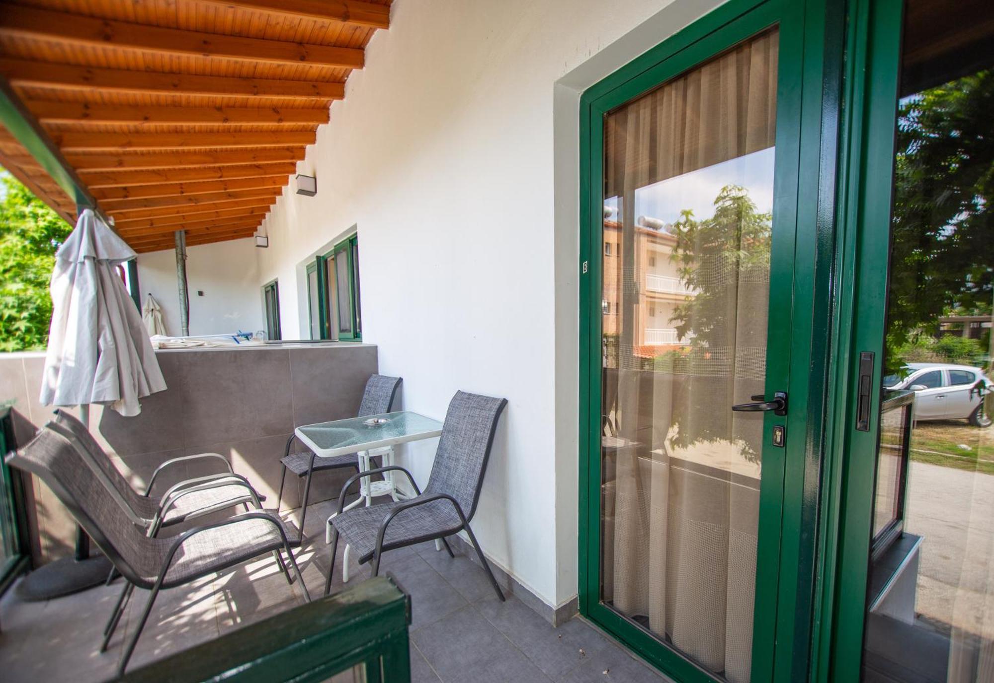Sophia Seaview Suites & Restaurant Βρασνά Εξωτερικό φωτογραφία